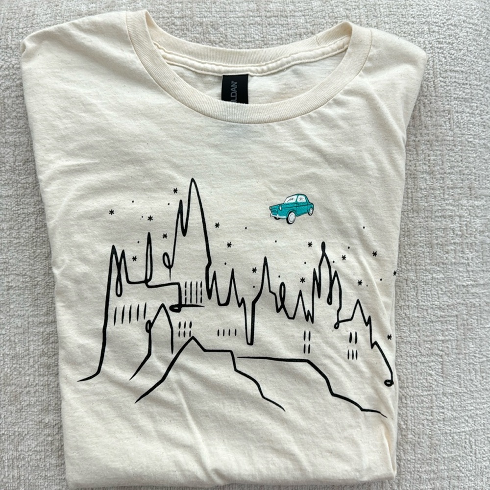 Harry Potter Hogwarts Ron’s Flying Car T- Shirt